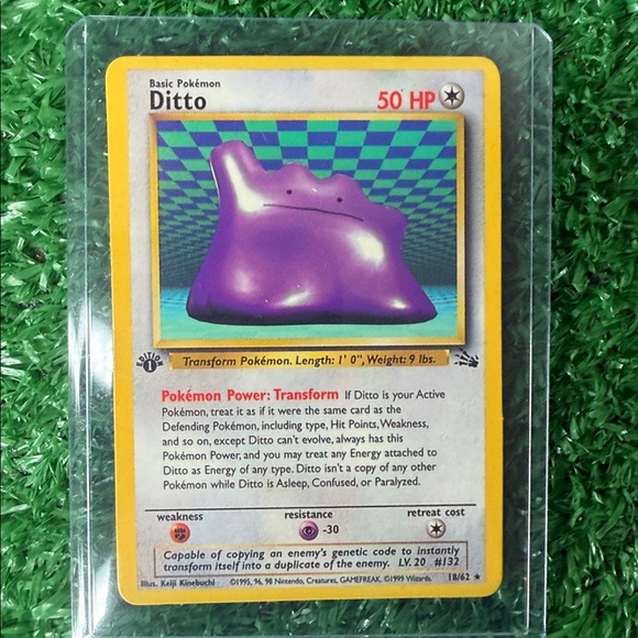 Vintage Red Pikachu Pokemon Card Binder 4-Pocket Full with Cards - Picture 16 of 17